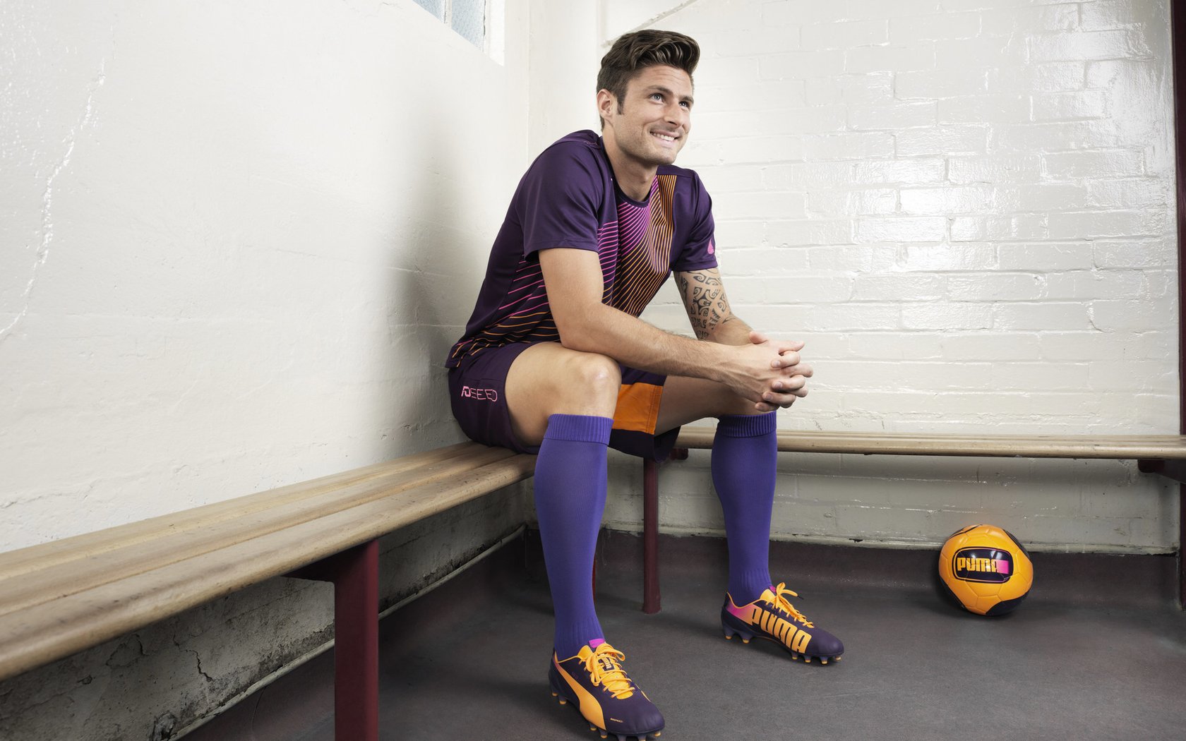 国王外线训练专注三分投射命中率稳定提升,国王队内线